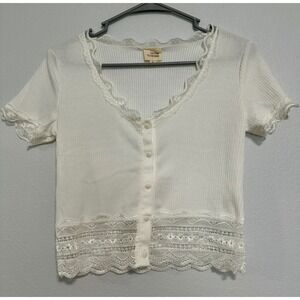 CAUTION‎ TO THE WIND White Lace Trim Ribbed Button Up Short Sleeve Top Women's L